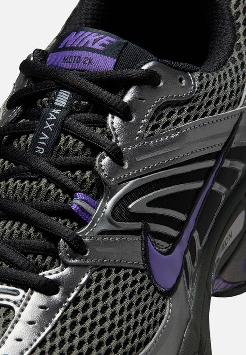 Nike - NIKE AIR MAX MOTO 2K