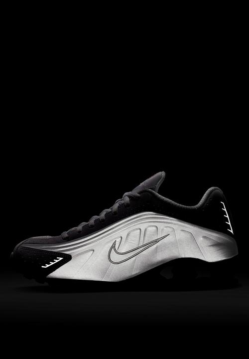 Nike - Nike Shox R4