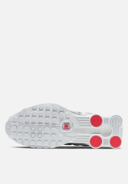 Nike - Nike Shox R4