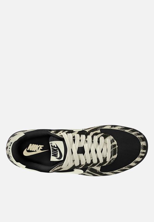 Nike - Field General