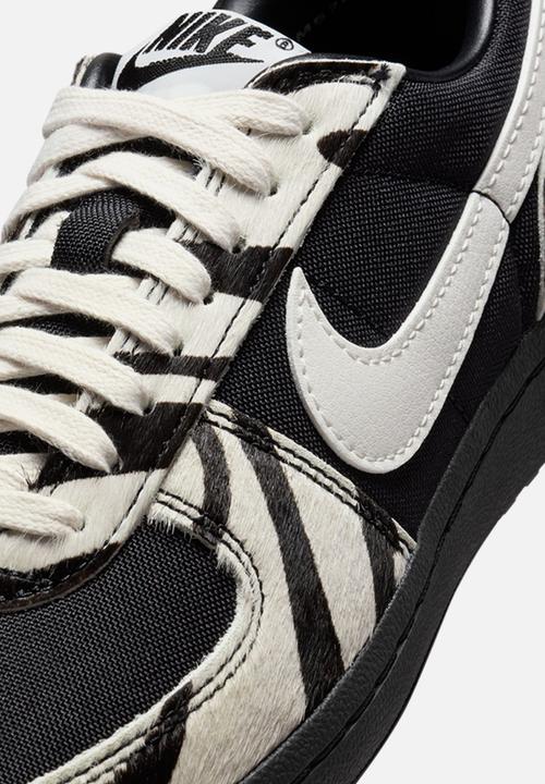 Nike - Field General
