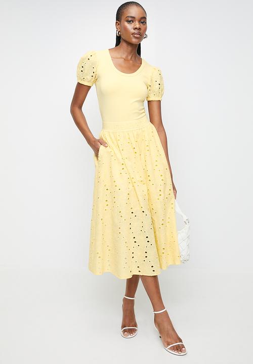 Steve Madden - Ladies celine puff sleeve top - lemon