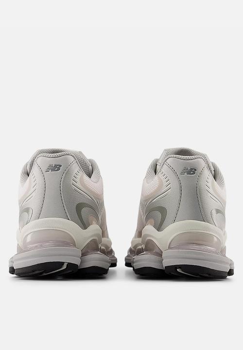 New Balance  - U2000 v1