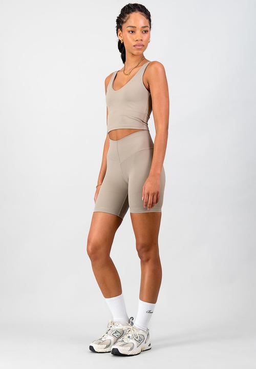 Burnt  - Dynamic Short - Cashew 6-Inch Inseam