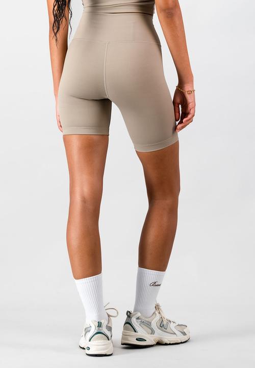 Burnt  - Dynamic Short - Cashew 6-Inch Inseam