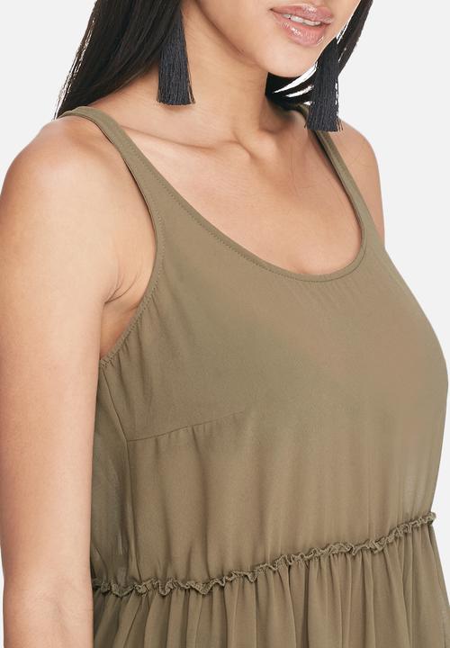 dailyfriday - Tiered sleeveless top