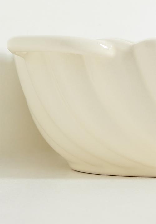 Nicolson Russell - Atlantis Serving Bowl Cream
