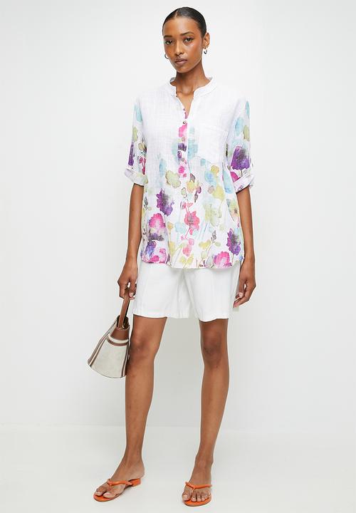 Izabel London - Italian Made Half Sleeve Half Placket Scoop Hem Blouse - White
