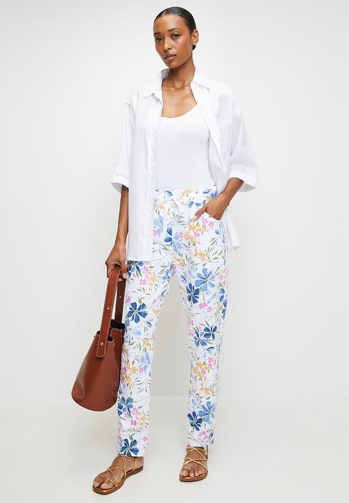 Izabel London - Italian Made Creased Printed Slimfit Jogger With Drawcord - White