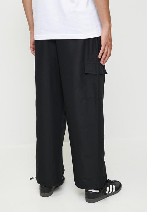 adidas Originals - Woven Pant  -  Black
