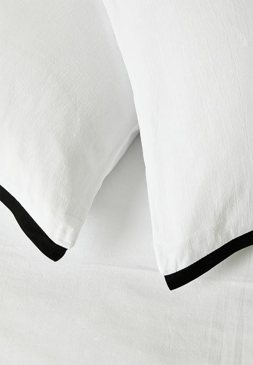 Sixth Floor - Washed Cotton Duvet Set With Contrast Black Oxford