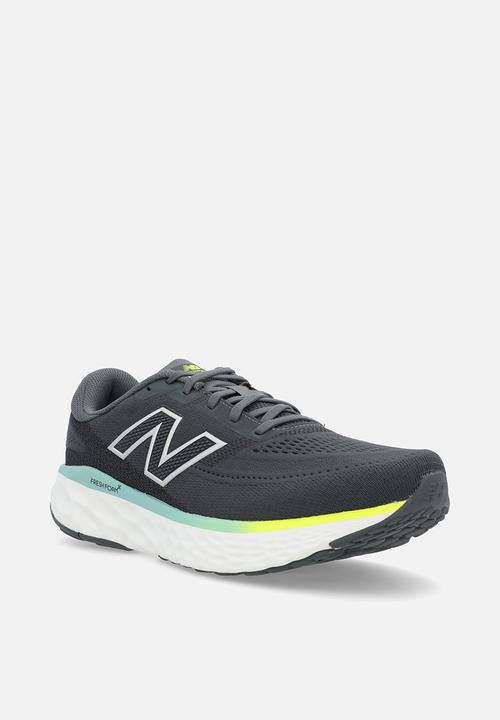New Balance  - FRESH FOAM X EVOZ v4