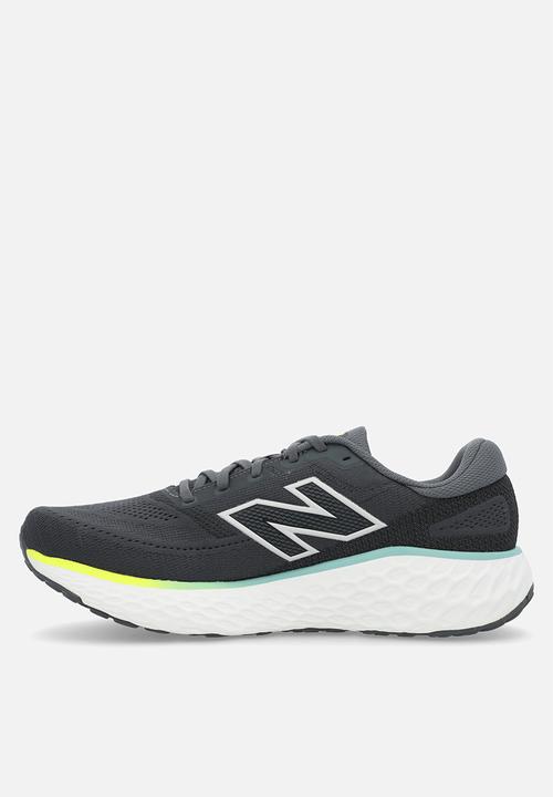 New Balance  - FRESH FOAM X EVOZ v4