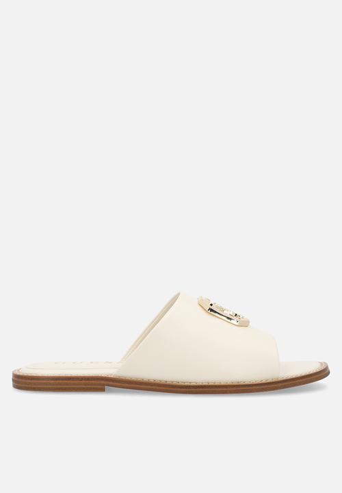 GUESS - Premiere  slide - white