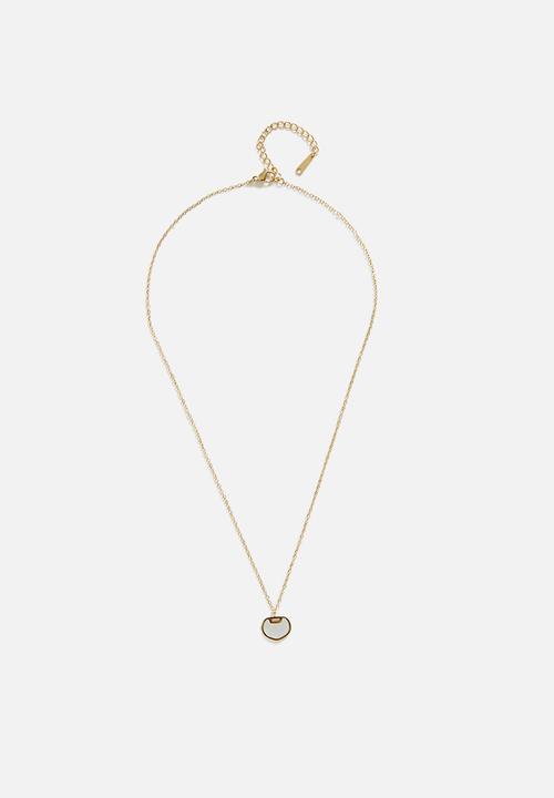 Zoe on Trend - Modern Designer Pendant Necklace - Gold
