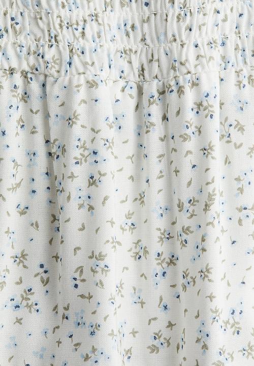 H&M - Smocked tiered skirt - white floral