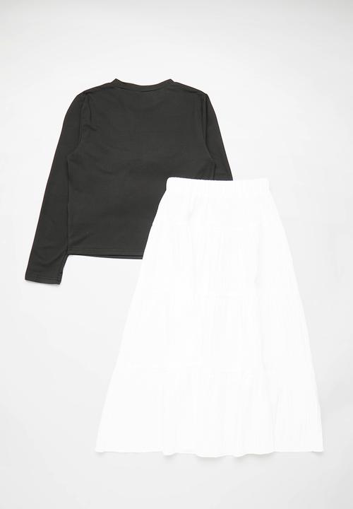 Pop Candy - Long sleeve tee & tiered maxi skirt - black/white/bow