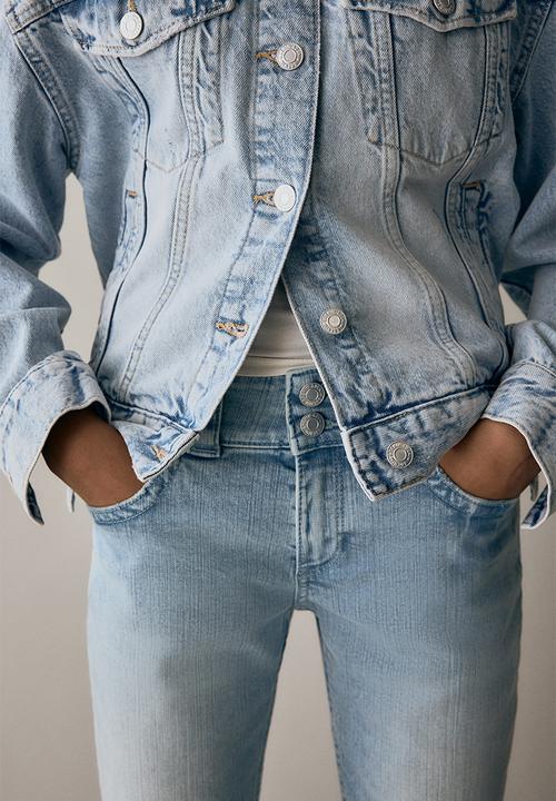 H&M - Bootcut leg low jeans - light denim blue