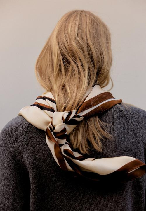 MANGO - Geov kerchief -brown