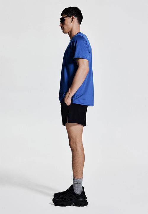 H&M - Regular fit sports top with drymove™ - blue