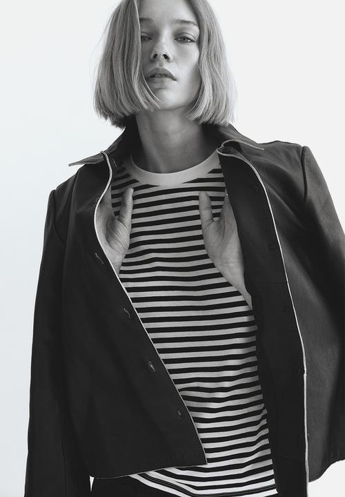 H&M - Cotton T-shirt - black & white striped 