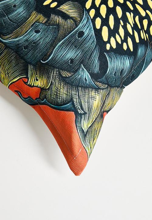Grey Gardens - Vintage bloom - cushion cover