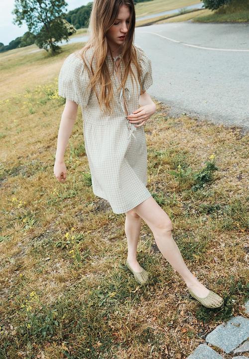 H&M - Tie-front cotton dress - light khaki green/checked 