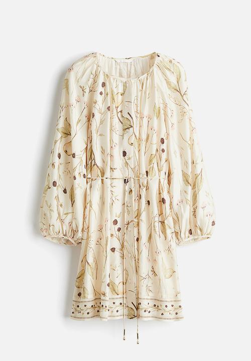 H&M - Oversized tie-belt dress - light beige floral 