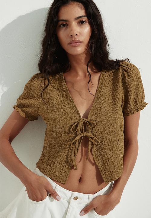 H&M - Crinkled tie-front top - golden olive