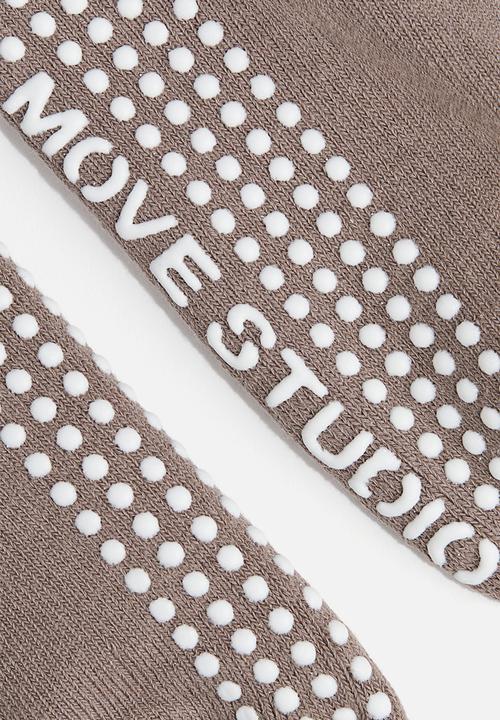 H&M - 2-Pack anti-slip yoga socks - dark beige & white