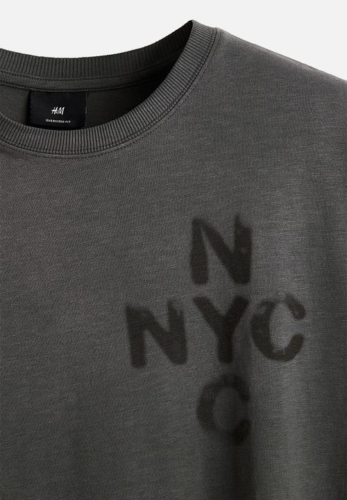H&M - Oversized fit t-shirt - washed grey & nyc