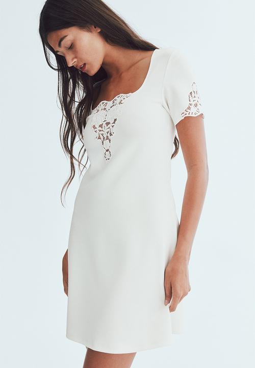 H&M - Embroidery-detail dress - white