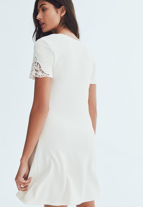 H&M - Embroidery-detail dress - white