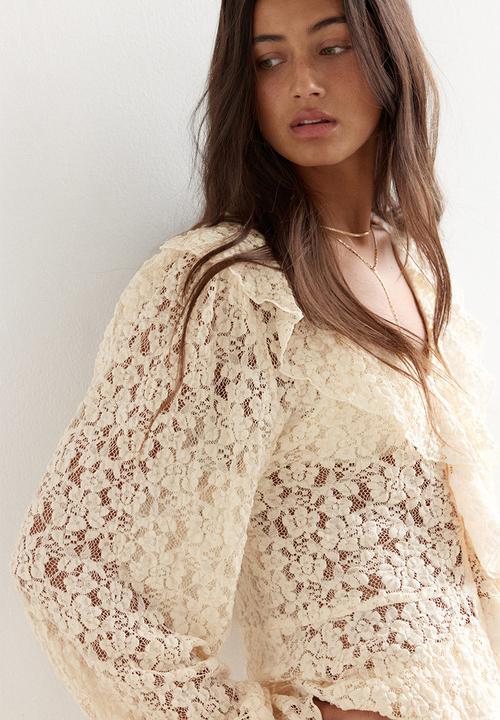 H&M - Flounced lace top - cream