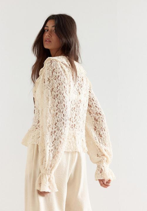 H&M - Flounced lace top - cream