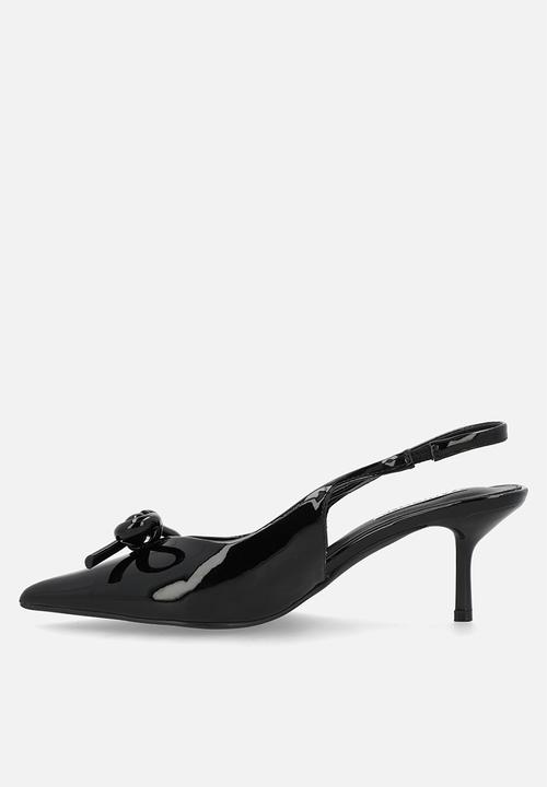 Madison® - Natasha closed toe slingback - black