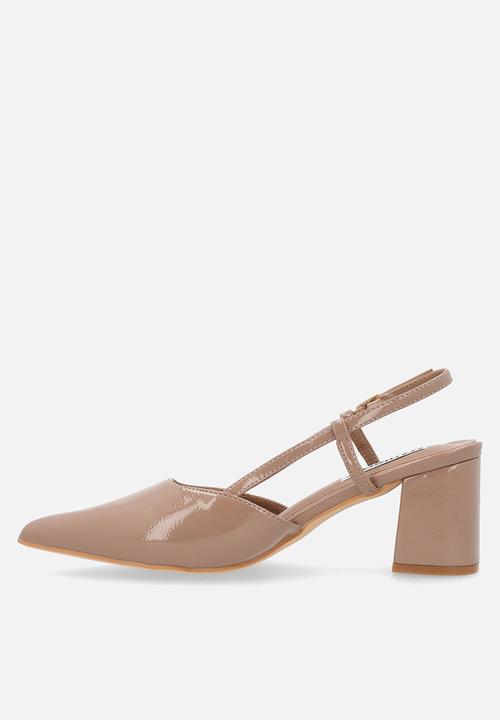 Madison® - Nanny closed toe slingback - nude