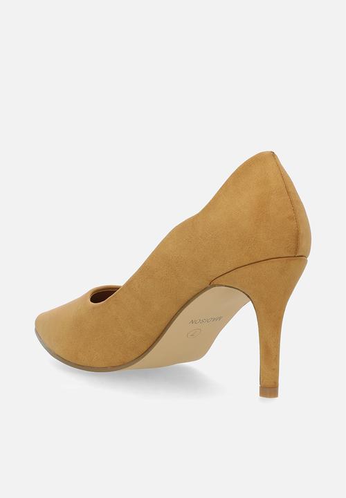 Madison® - Penny Scalloped 2 court - nude