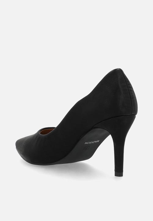 Madison® - Penny Scalloped 2 court - black
