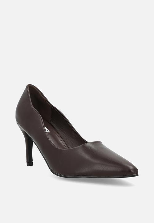 Madison® - Penny Scalloped 2 court - chocolate