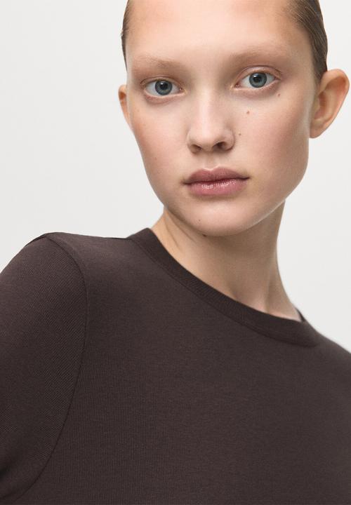 MANGO - T-shirt eni - brown