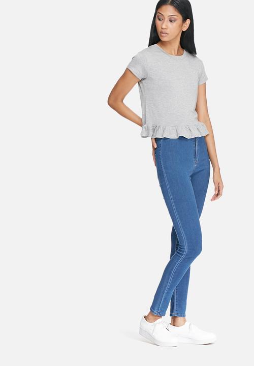 dailyfriday - Short ruffle tee