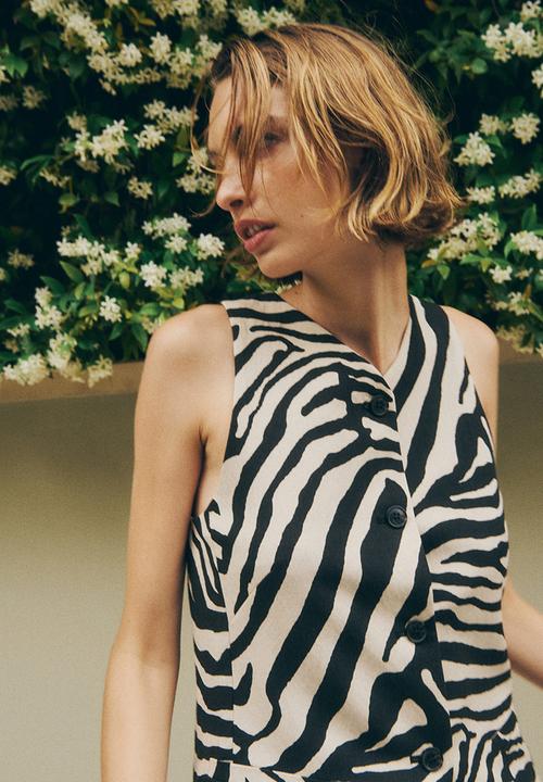 H&M - Long waistcoat - light beige/zebra print