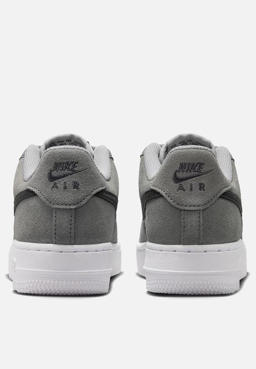 Nike - Nike Air Force 1 Essential+