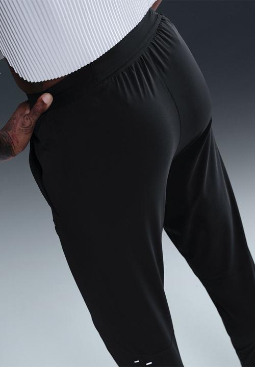 Nike - W Nk Tempo Df Mr 7/8 Pant - Black/Reflective Silv
