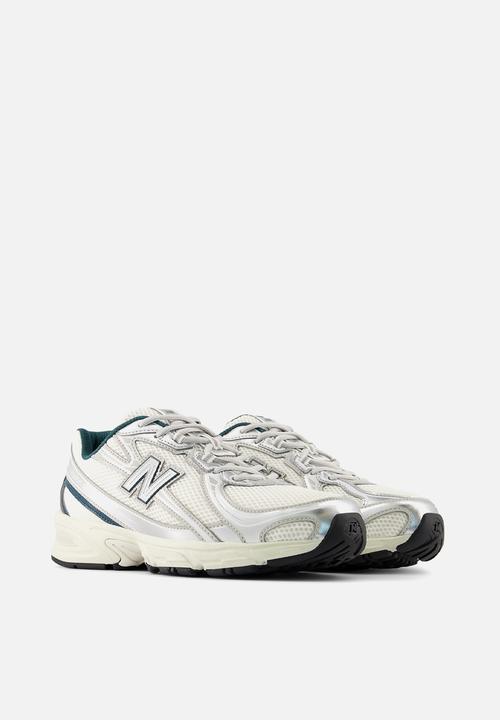 New Balance  - U7402EL