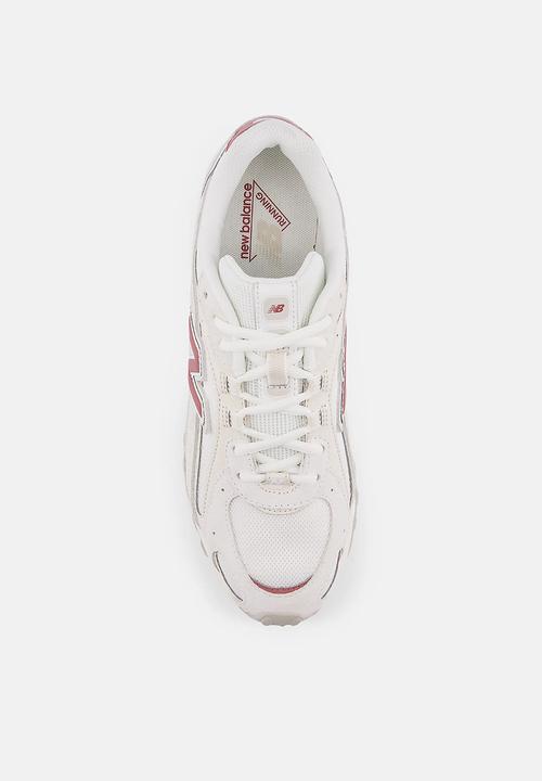 New Balance  - 204L