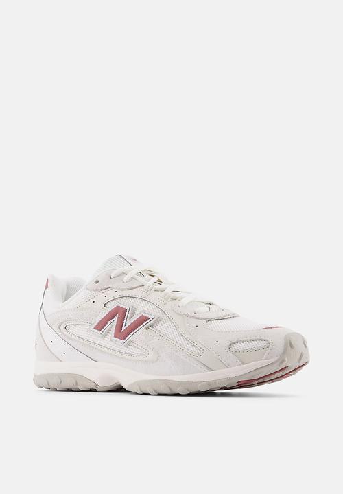 New Balance  - 204L