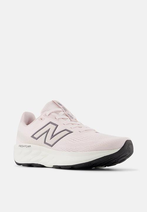 New Balance  - W520160