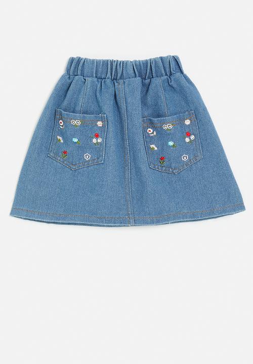 Pop Candy - Embroidered pocket a-line denim skirt - blue